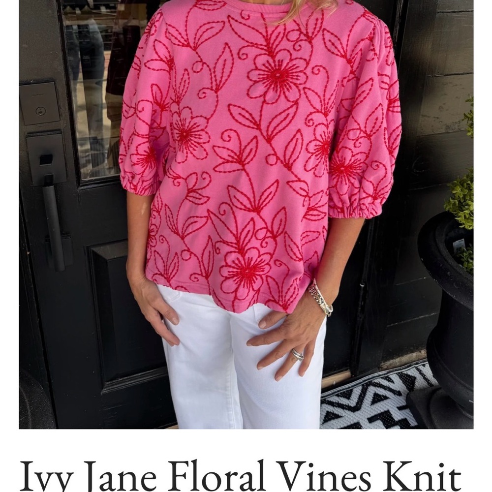 NWT Ivy Jane Floral Vines Knit Top size large.
$147 on Ivybrand.com - Picture 3 of 10